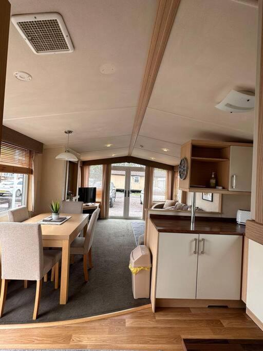 Swift Moselle 2 Bedroom Parkhome - Uddingston, Glasgow エクステリア 写真